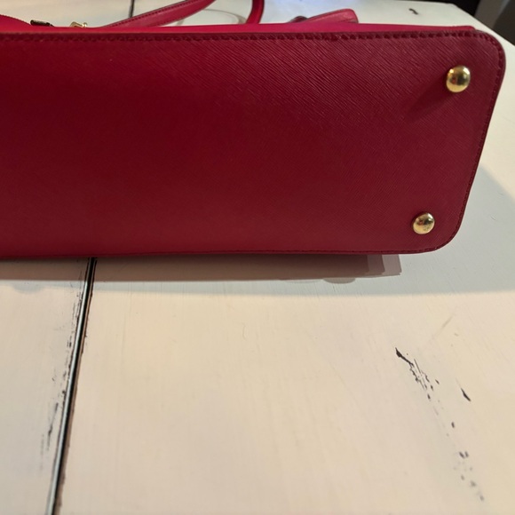 Michael Kors Red Jet Set Travel Tote - Picture 2 of 5